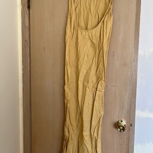 Reformation 100% Linen scoop back dress - Picture 5 of 6